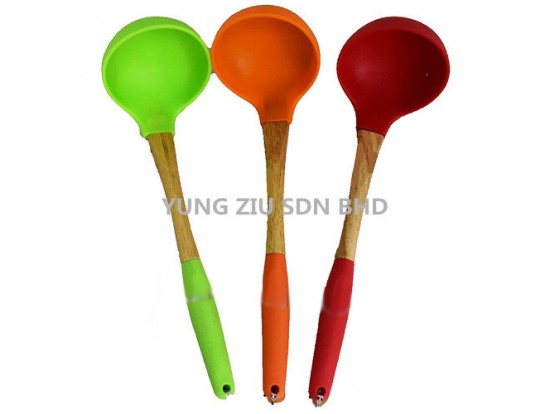 B-3301#LADLE(AIDAOU)8*29CM